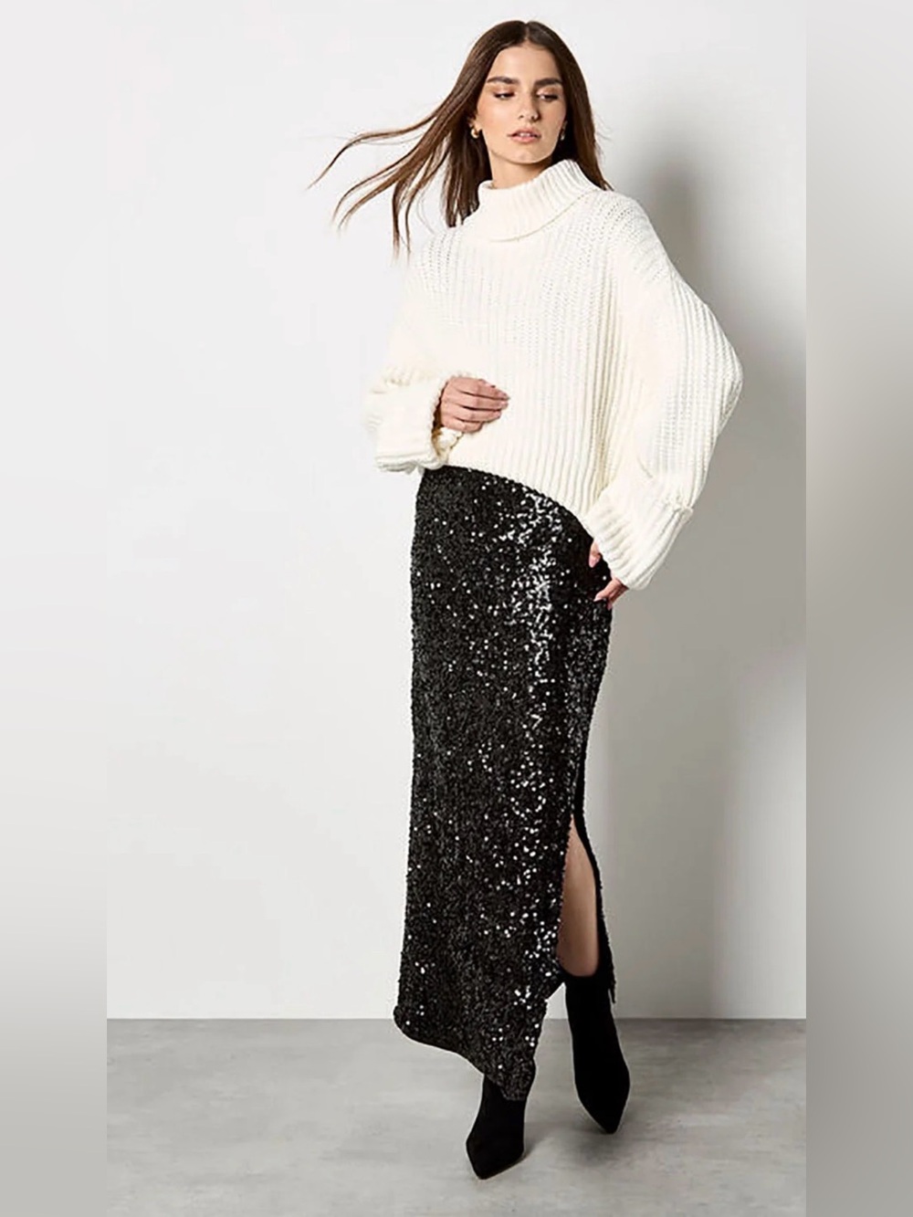 Apricot 🍑 - Sequin Maxi Skirt w Slit